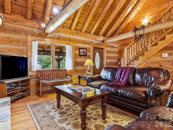 226 High Top Mountain RD, Leicester, NC 28748