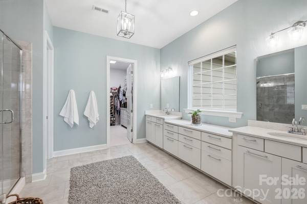 7717 Coalcliff DR, Huntersville, NC 28078