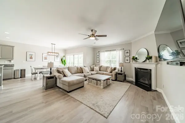 10003 Blue Stream LN, Indian Trail, NC 28079