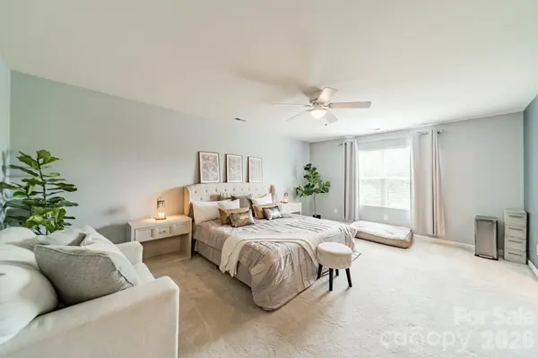 10003 Blue Stream LN, Indian Trail, NC 28079