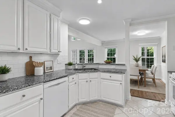 4818 Whistling Oak CT, Charlotte, NC 28269