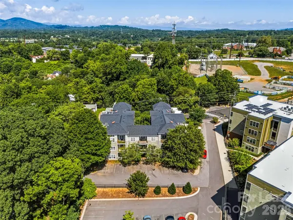 64 Clingman AVE #101, Asheville, NC 28801