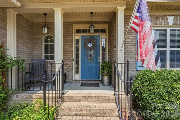 8330 Bourgess CT, Fort Mill, SC 29707