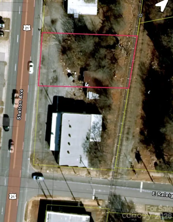 1129 Shelton AVE, Statesville, NC 28677