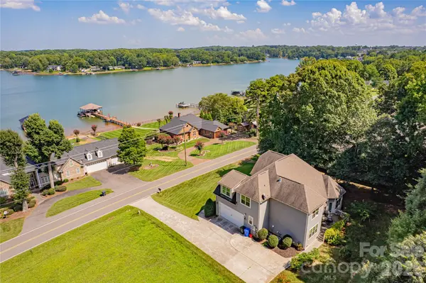 188 Wilson Lake RD, Mooresville, NC 28117