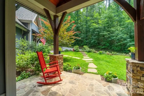 491 Rustling Woods TRL, Cullowhee, NC 28723