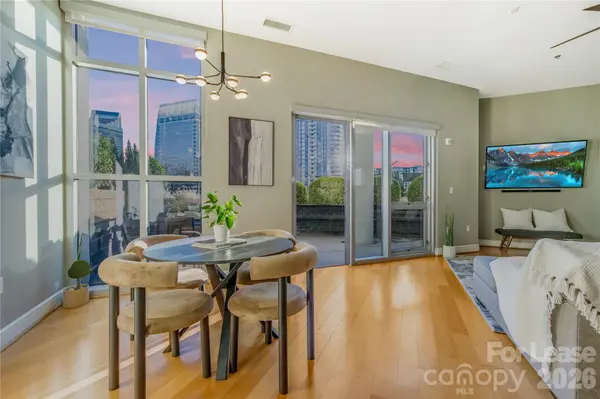 333 W Trade ST W #708, Charlotte, NC 28202