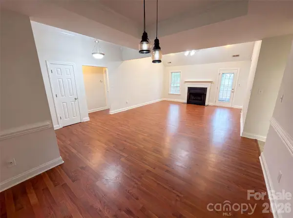 2037 Olde Towne DR, Monroe, NC 28110