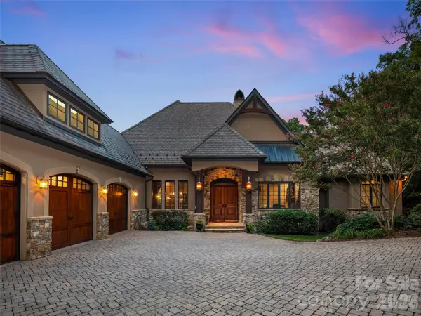1812 Bella Vista CT, Arden, NC 28704