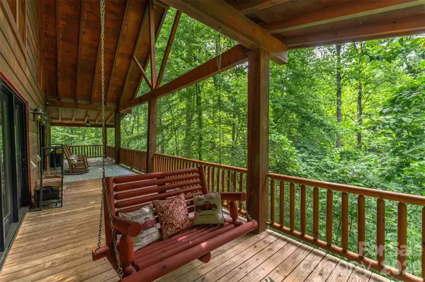 698 Heartwood DR, Marion, NC 28752