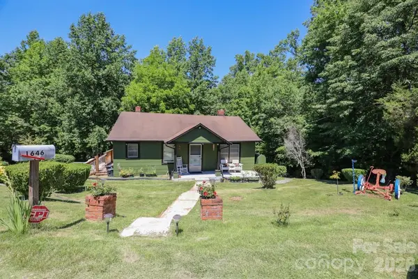 1646 Silver ST, Morganton, NC 28655