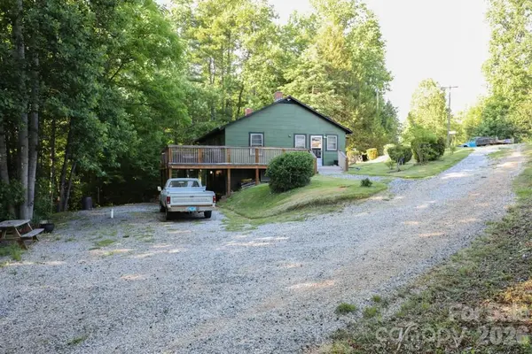 1646 Silver ST, Morganton, NC 28655