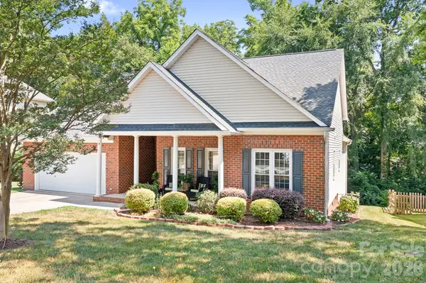 17324 Cambridge Grove DR, Huntersville, NC 28078