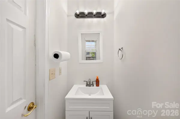 9907 Porta Ferry DR, Charlotte, NC 28213