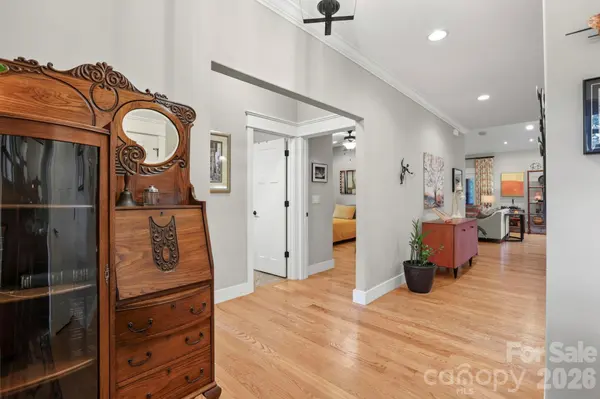 202 Midland AVE, Black Mountain, NC 28711