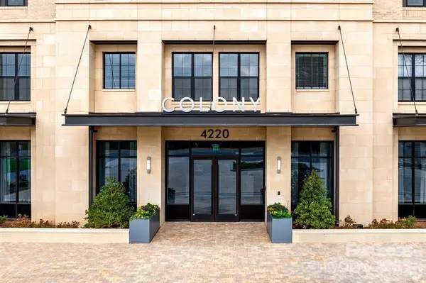 4220 Colony Plaza DR #11B, Charlotte, NC 28211