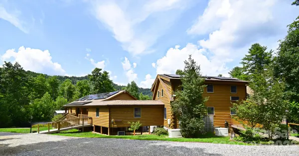 2257 Quiet Creek LN, Lenoir, NC 28645