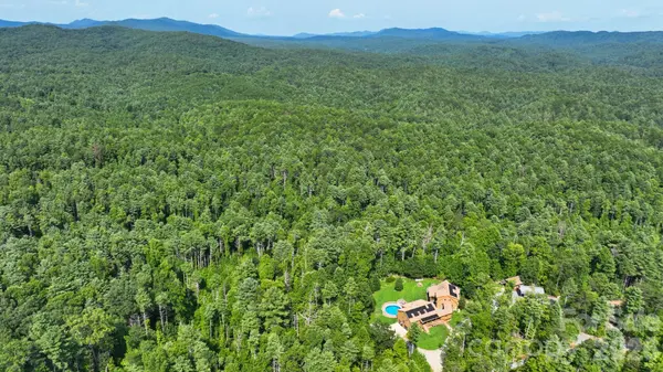2257 Quiet Creek LN, Lenoir, NC 28645
