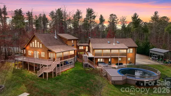2257 Quiet Creek LN, Lenoir, NC 28645