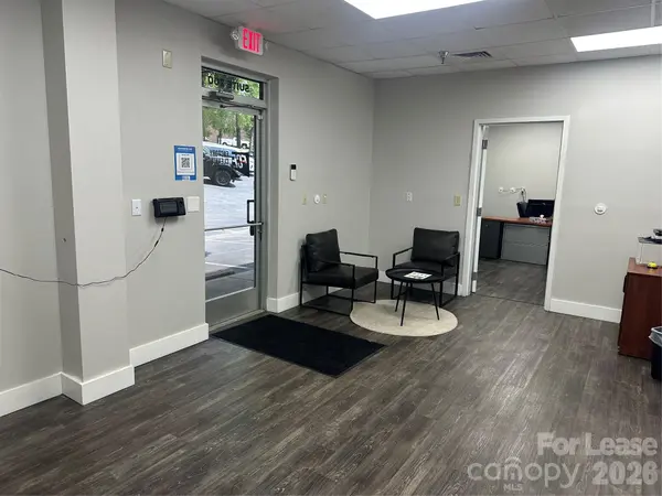 128 Commercial DR #200, Mooresville, NC 28115
