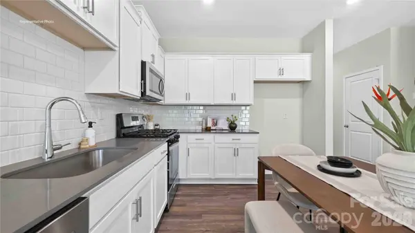 1441 7th Street DR NE, Hickory, NC 28601