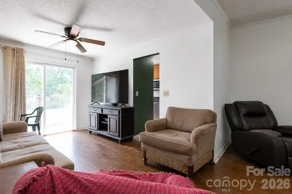 6718 Pueblo LN, Charlotte, NC 28227