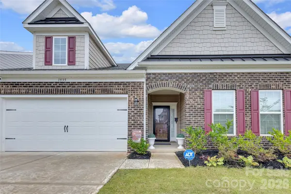 1935 Copper Path DR, Fort Mill, SC 29715