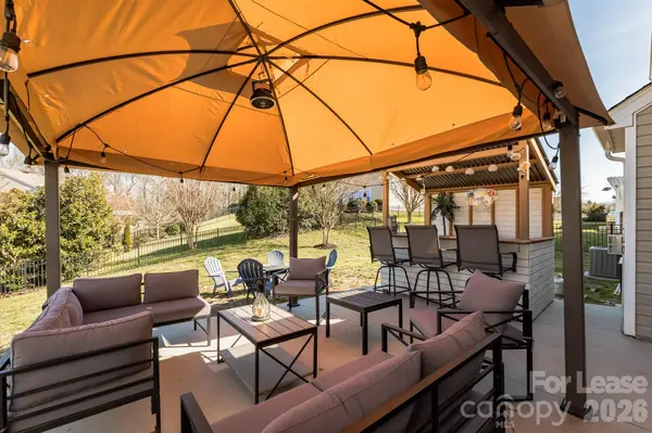 5826 Castlecove RD, Charlotte, NC 28273
