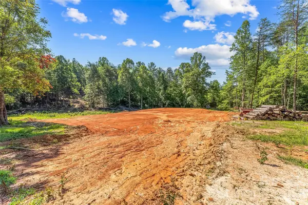 2815 Playmore Beach RD, Morganton, NC 28655