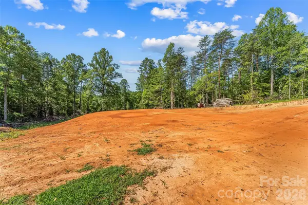 2815 Playmore Beach RD, Morganton, NC 28655