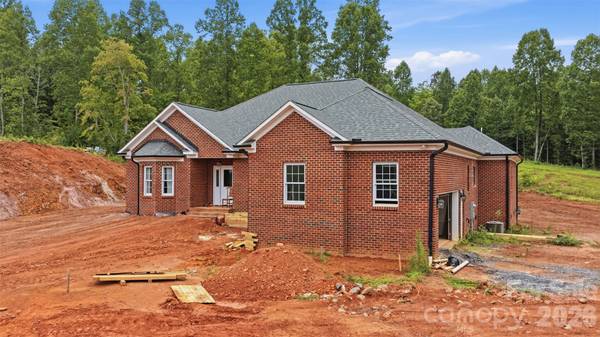 3242 Cornwell DR, Morganton, NC 28655