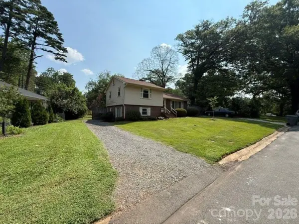 5023 Furman PL, Charlotte, NC 28210