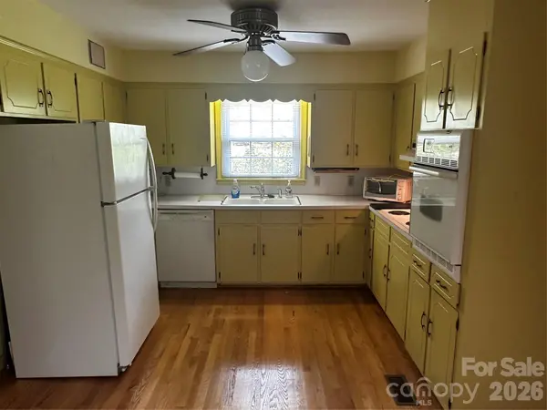 401 S Hickory ST, Pageland, SC 29728
