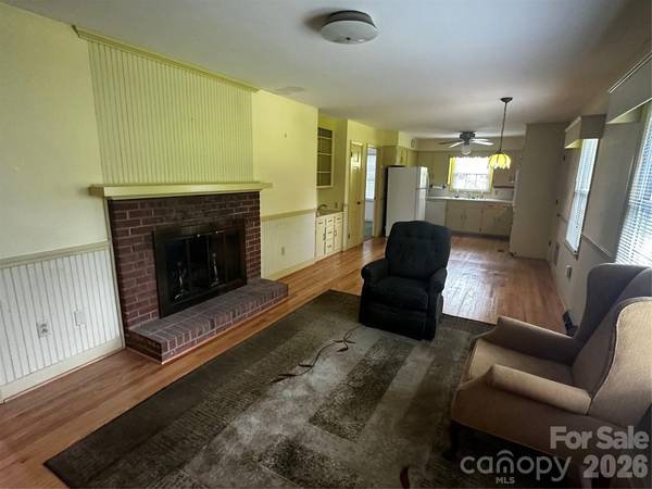 401 S Hickory ST, Pageland, SC 29728