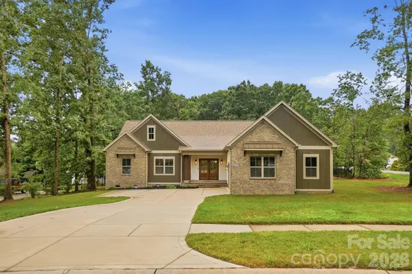 4527 Burrenfort DR, Denver, NC 28037