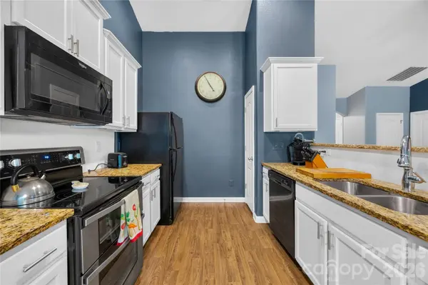 809 Gunnar DR, Gastonia, NC 28054