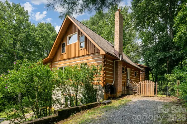 24 Gregory Hill RD, Fairview, NC 28730