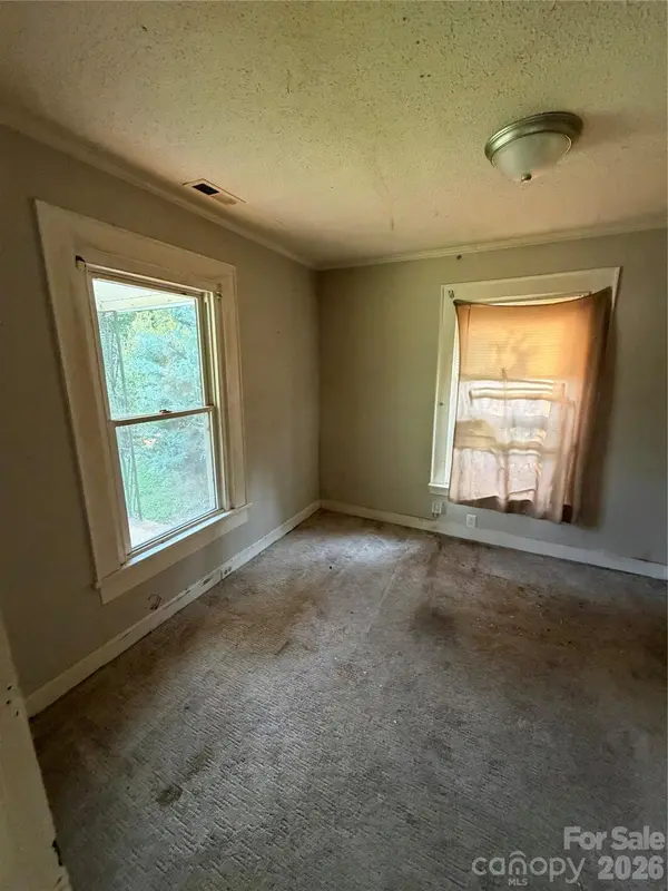 402 Lincoln ST, Belmont, NC 28012