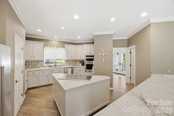 528 Stuart RDG, Cramerton, NC 28032