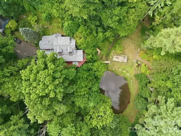 146 Chestnut Walk DR, Waynesville, NC 28786