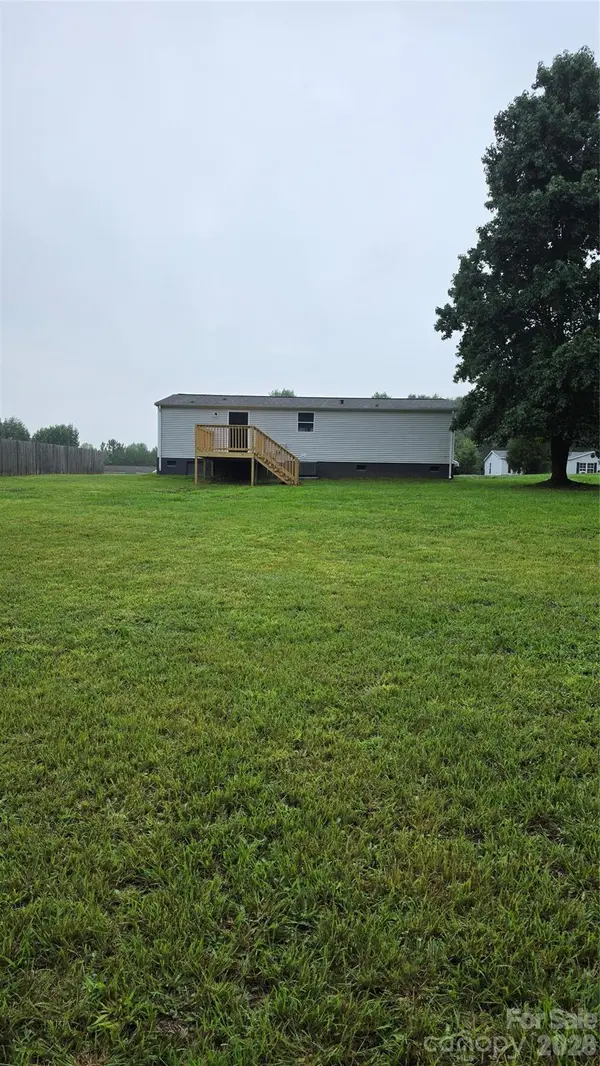 125 Robins Hill LN #17, Statesville, NC 28677