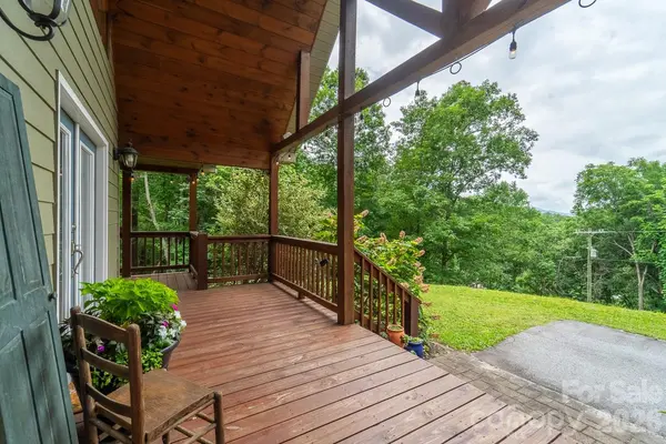 374 Ridgeway ST, Sylva, NC 28779