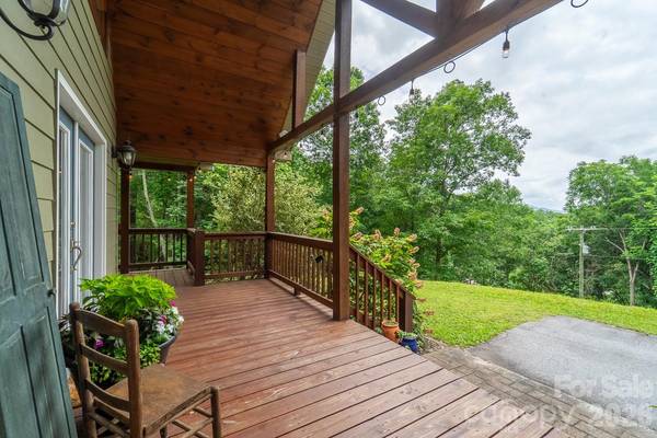 374 Ridgeway ST, Sylva, NC 28779