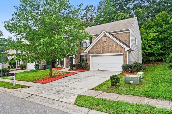 9839 Jeanette CIR, Charlotte, NC 28213