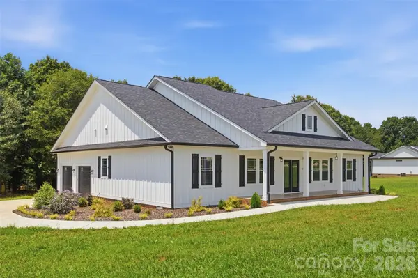 102 Obando DR, Lawndale, NC 28090