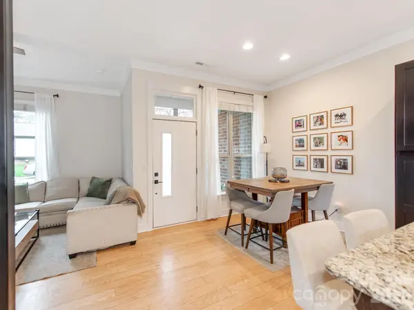 3539 Spencer ST, Charlotte, NC 28205