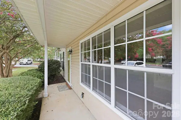 3274 Summercroft LN, Charlotte, NC 28269