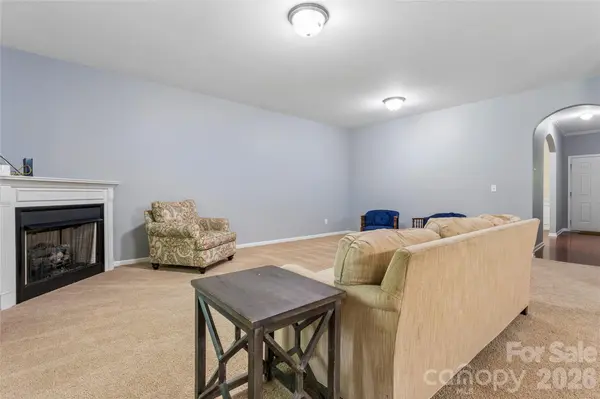 8402 Bampton DR, Concord, NC 28027