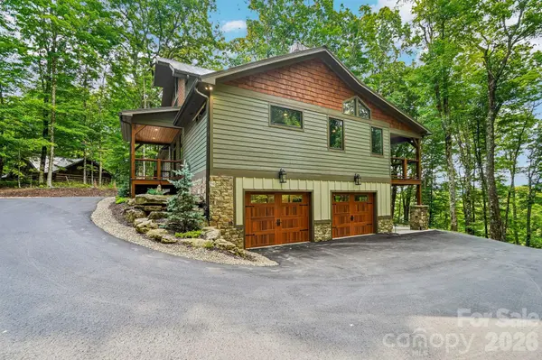 1067 English Ridge DR, Mars Hill, NC 28754