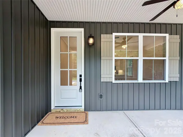 800 Busters Landing RD, Fort Lawn, SC 29714